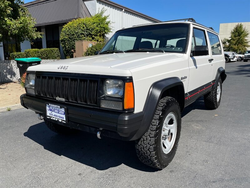 1996 Jeep Cherokee Sport   - Photo 1 - Pleasanton, CA 94566