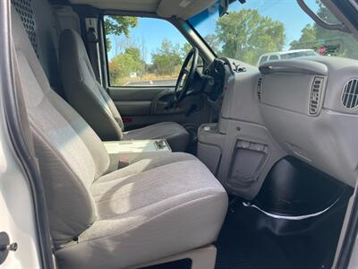 2001 Chevrolet Astro   - Photo 7 - Pleasanton, CA 94566