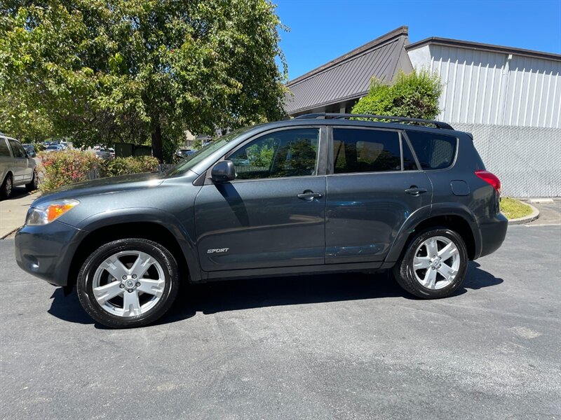 2008 Toyota RAV4 Sport - Photo 2