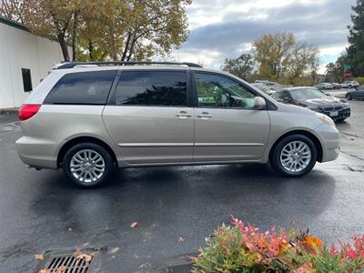 2009 Toyota Sienna XLE   - Photo 5 - Pleasanton, CA 94566