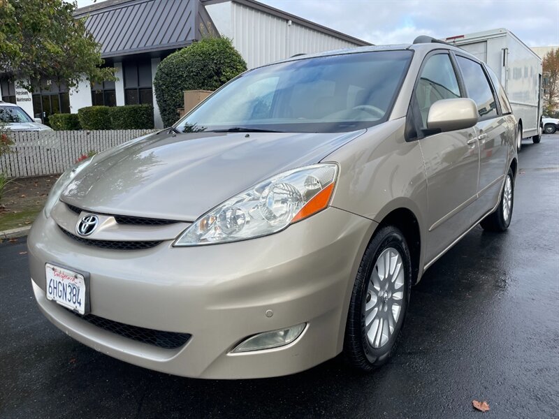 2009 Toyota Sienna XLE