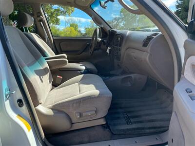 2002 Toyota Sequoia SR5   - Photo 7 - Pleasanton, CA 94566