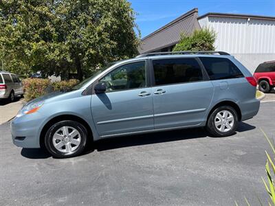 2008 Toyota Sienna LE 7-Passenger - Photo 2 - Pleasanton, CA 94566