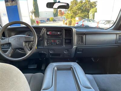 2006 Chevrolet Silverado 2500 Work Truck   - Photo 11 - Pleasanton, CA 94566