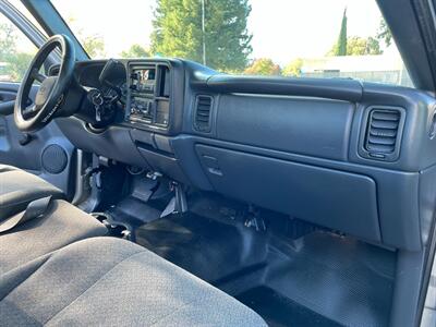 2001 Chevrolet Silverado 1500   - Photo 9 - Pleasanton, CA 94566