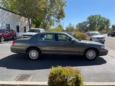 2003 Lincoln Town Car Signature   - Photo 5 - Pleasanton, CA 94566