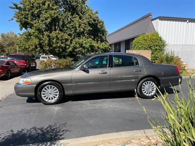 2003 Lincoln Town Car Signature   - Photo 2 - Pleasanton, CA 94566