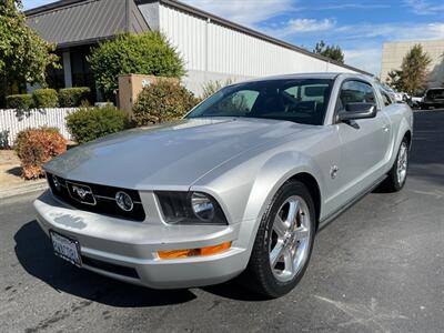 2009 Ford Mustang V6 Deluxe  