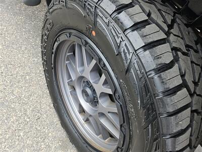 2017 Nissan Frontier PRO-4X   - Photo 5 - Ogden, UT 84401