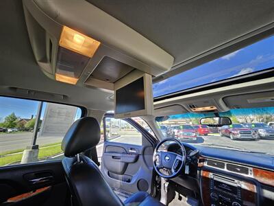 2011 Chevrolet Avalanche LTZ   - Photo 12 - Ogden, UT 84401