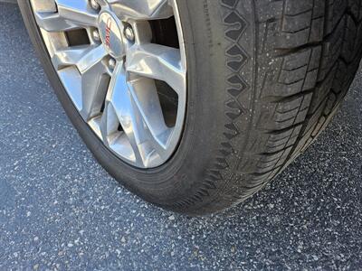 2011 Chevrolet Avalanche LTZ   - Photo 9 - Ogden, UT 84401