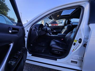 2012 Lexus IS 250   - Photo 12 - Ogden, UT 84401