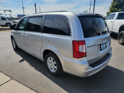 2012 Chrysler Town and Country Touring   - Photo 4 - Ogden, UT 84401