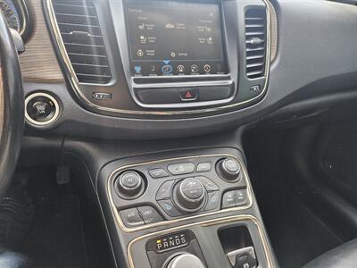 2015 Chrysler 200 C   - Photo 12 - Ogden, UT 84401