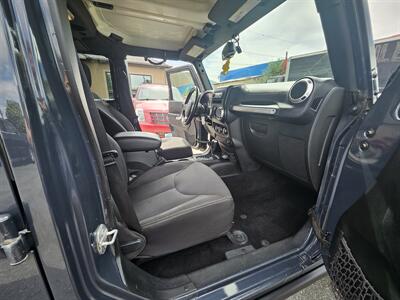 2016 Jeep Wrangler Unlimited Rubicon   - Photo 9 - Ogden, UT 84401