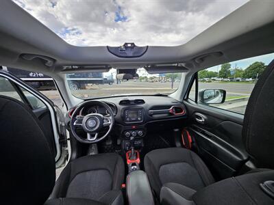 2015 Jeep Renegade Trailhawk   - Photo 11 - Ogden, UT 84401