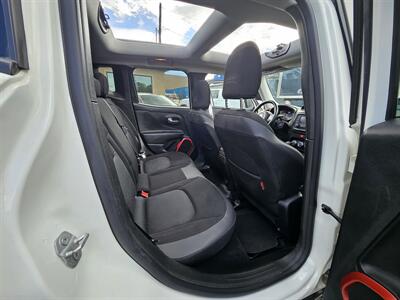 2015 Jeep Renegade Trailhawk   - Photo 9 - Ogden, UT 84401