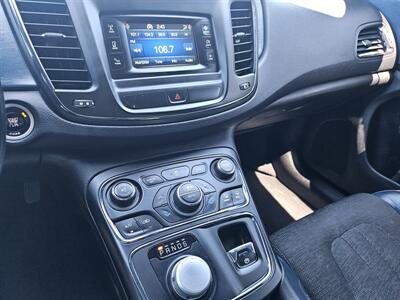 2015 Chrysler 200 S   - Photo 12 - Ogden, UT 84401