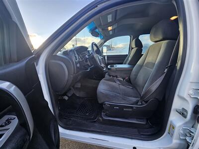 2007 Chevrolet Silverado 2500HD Work Truck   - Photo 7 - Ogden, UT 84401