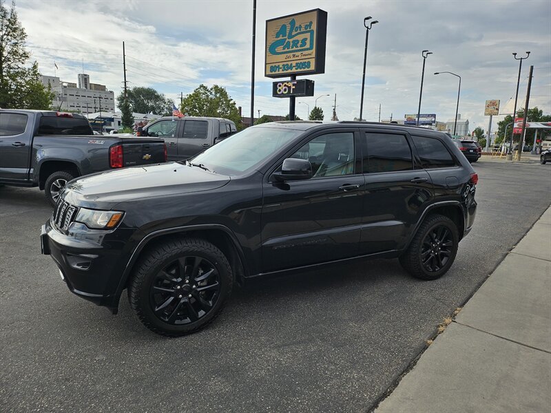 2017 Jeep Grand Cherokee Altitude   - Photo 1 - Ogden, UT 84401