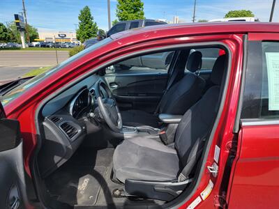 2014 Chrysler 200 LX   - Photo 6 - Ogden, UT 84401