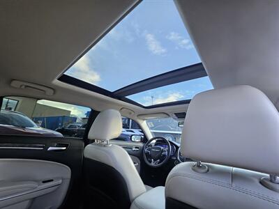 2015 Chrysler 300 C   - Photo 10 - Ogden, UT 84401