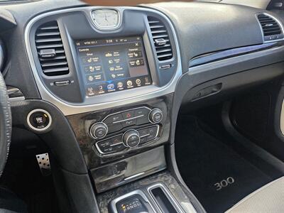 2015 Chrysler 300 C   - Photo 12 - Ogden, UT 84401