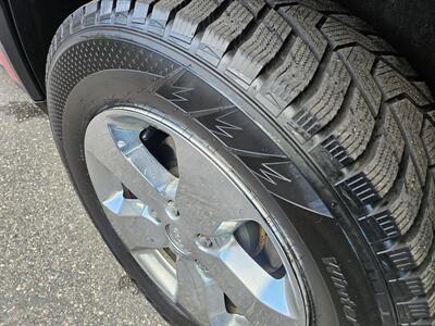 2011 Jeep Grand Cherokee Laredo   - Photo 18 - Ogden, UT 84401