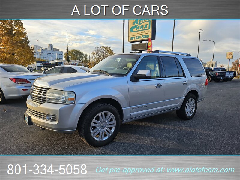 Ingot Silver Metallic 2011 Lincoln Navigator SUV / Crossover Automatic