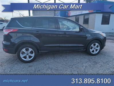 2015 Ford Escape SE   - Photo 2 - Detroit, MI 48208