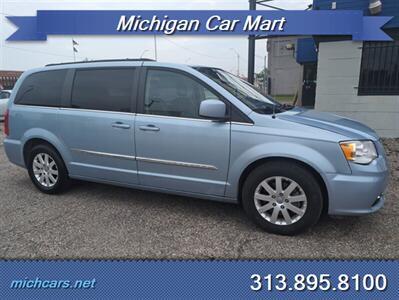 2016 Chrysler Town & Country Touring   - Photo 3 - Detroit, MI 48208