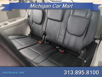 2016 Chrysler Town & Country Touring   - Photo 7 - Detroit, MI 48208