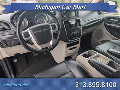 2016 Chrysler Town & Country Touring   - Photo 8 - Detroit, MI 48208
