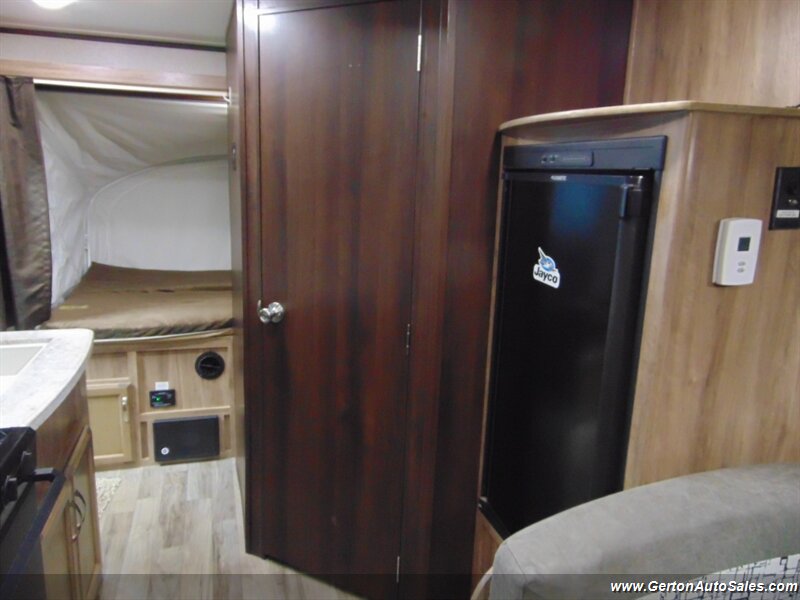 2019 Jayco Jay Feather X17Z - Photo 20 - Mount Vernon, IN 47620