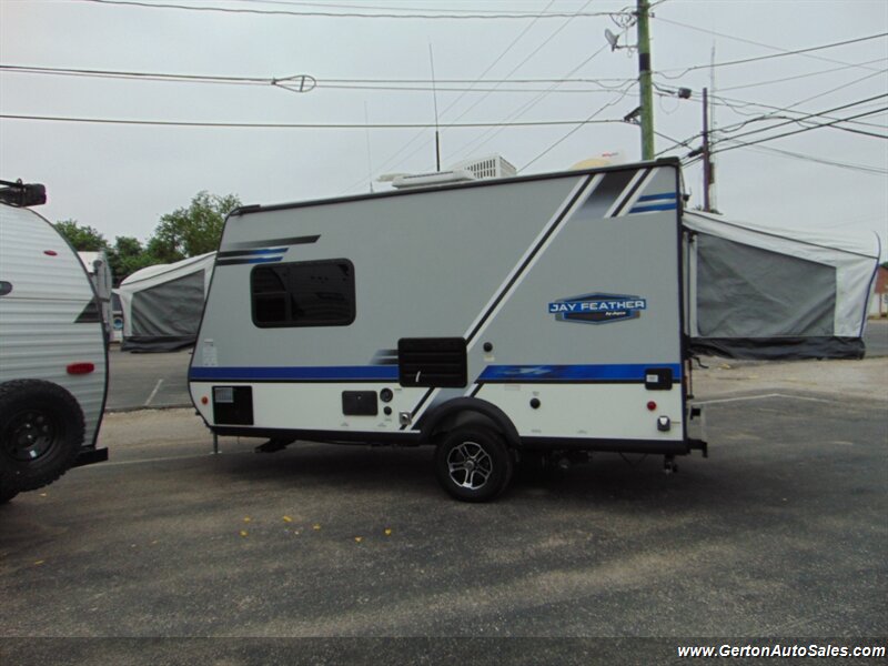 2019 Jayco Jay Feather X17Z - Photo 6 - Mount Vernon, IN 47620