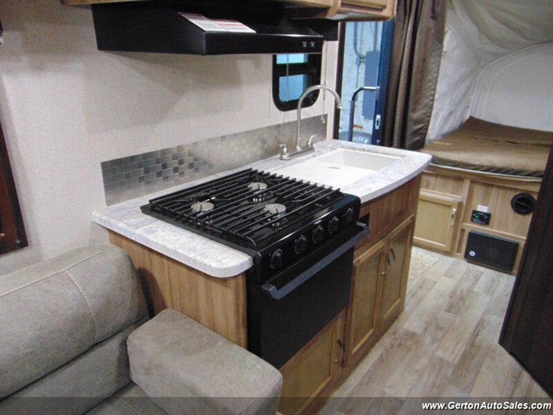 2019 Jayco Jay Feather X17Z - Photo 18 - Mount Vernon, IN 47620
