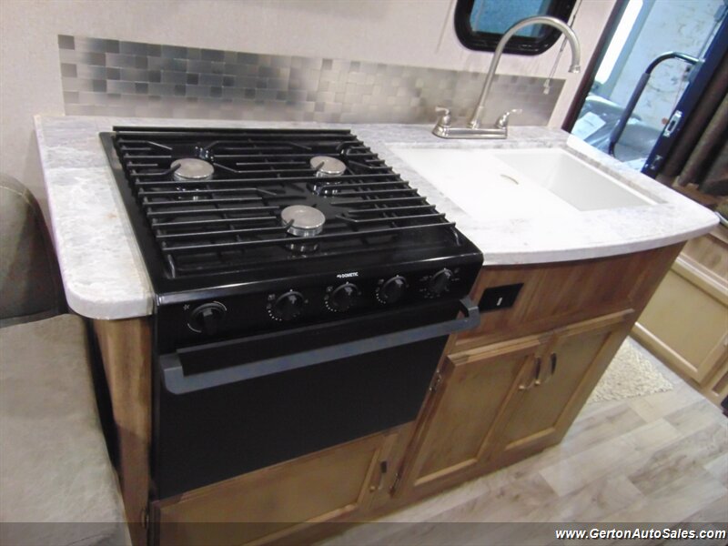 2019 Jayco Jay Feather X17Z - Photo 19 - Mount Vernon, IN 47620