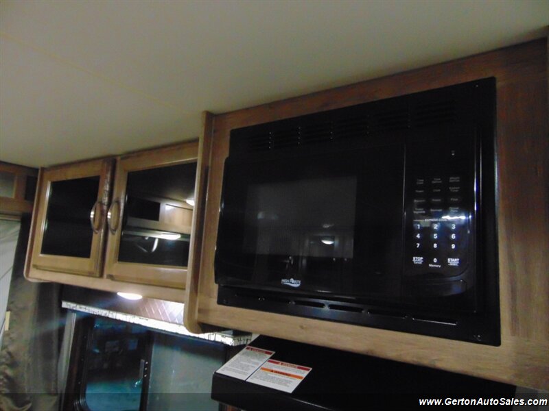 2019 Jayco Jay Feather X17Z - Photo 16 - Mount Vernon, IN 47620