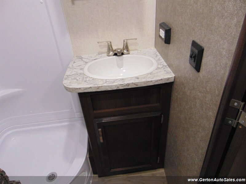 2019 Jayco Jay Feather X17Z - Photo 26 - Mount Vernon, IN 47620