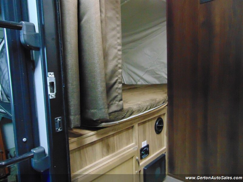 2019 Jayco Jay Feather X17Z - Photo 10 - Mount Vernon, IN 47620