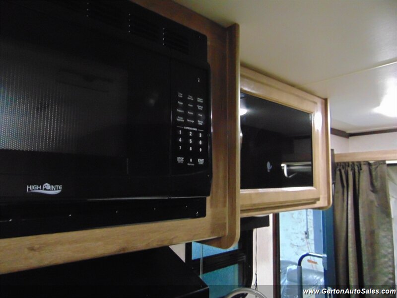 2019 Jayco Jay Feather X17Z - Photo 17 - Mount Vernon, IN 47620