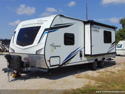 2022 COACHMEN FREEDOM EXPRESS Ultra Lite 246RKS   - Photo 3 - Mount Vernon, IN 47620