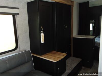 2022 COACHMEN FREEDOM EXPRESS Ultra Lite 246RKS   - Photo 29 - Mount Vernon, IN 47620