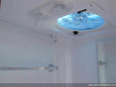 2025 Northern Lite 8-11 EXLE Wet Bath   - Photo 19 - Mount Vernon, IN 47620