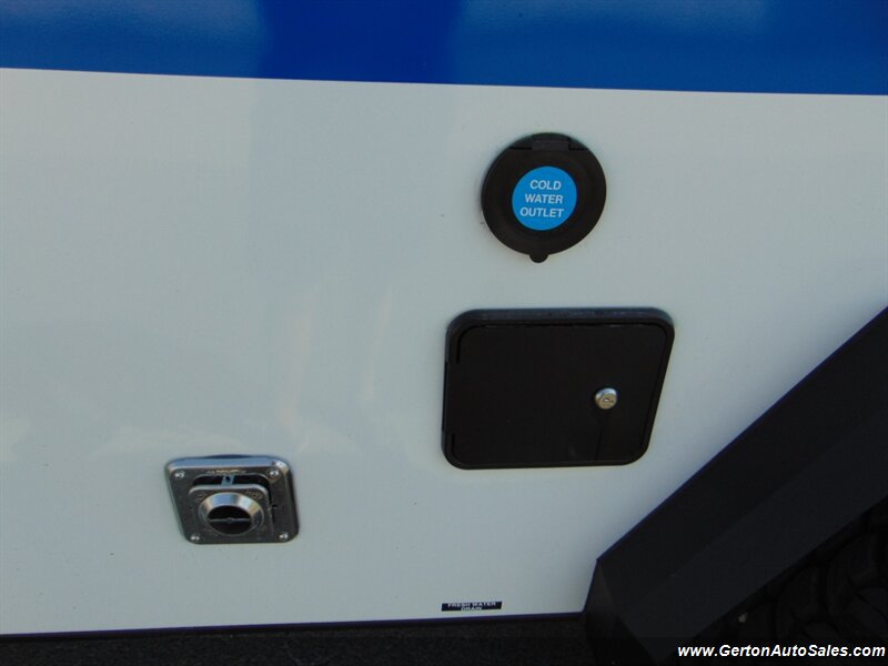 2027 Encore RV Venu 17TB Power Up Package - Photo 13 - Mount Vernon, IN 47620