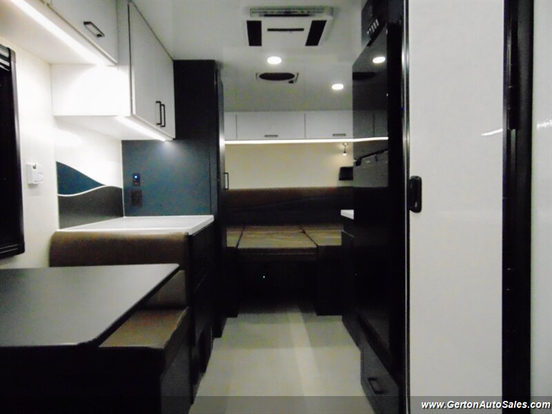 2027 Encore RV Venu 17TB Power Up Package - Photo 22 - Mount Vernon, IN 47620