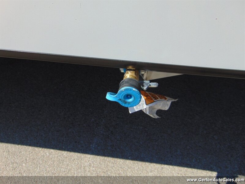 2027 Encore RV Venu 17TB Power Up Package - Photo 21 - Mount Vernon, IN 47620