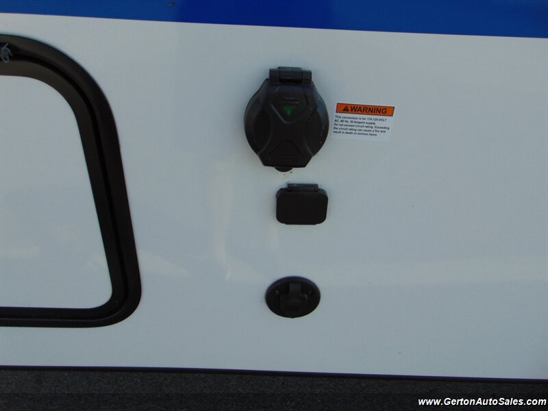 2027 Encore RV Venu 17TB Power Up Package - Photo 12 - Mount Vernon, IN 47620
