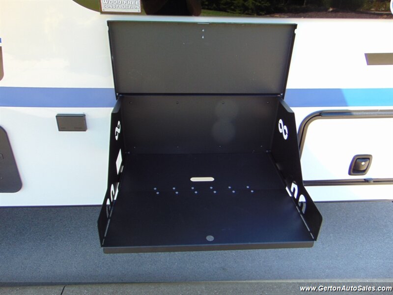 2027 Encore RV Venu 17TB Power Up Package - Photo 19 - Mount Vernon, IN 47620