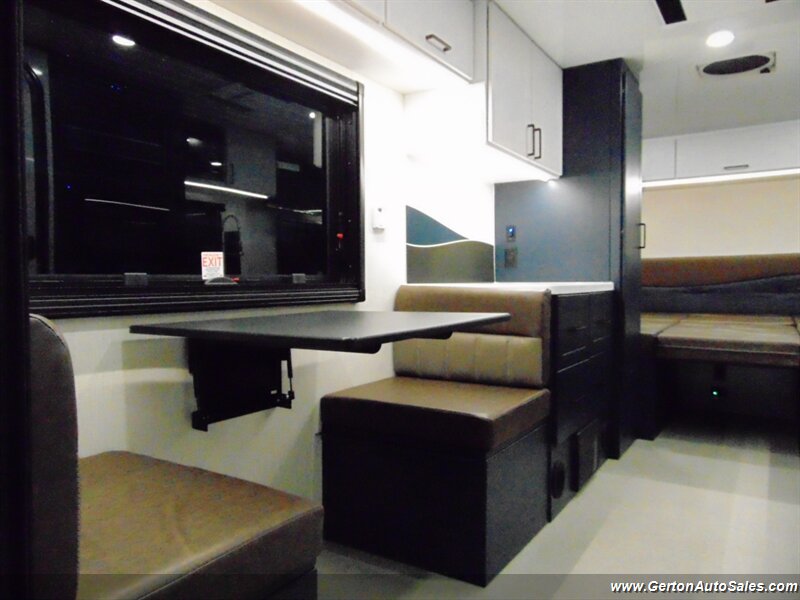 2027 Encore RV Venu 17TB Power Up Package - Photo 23 - Mount Vernon, IN 47620